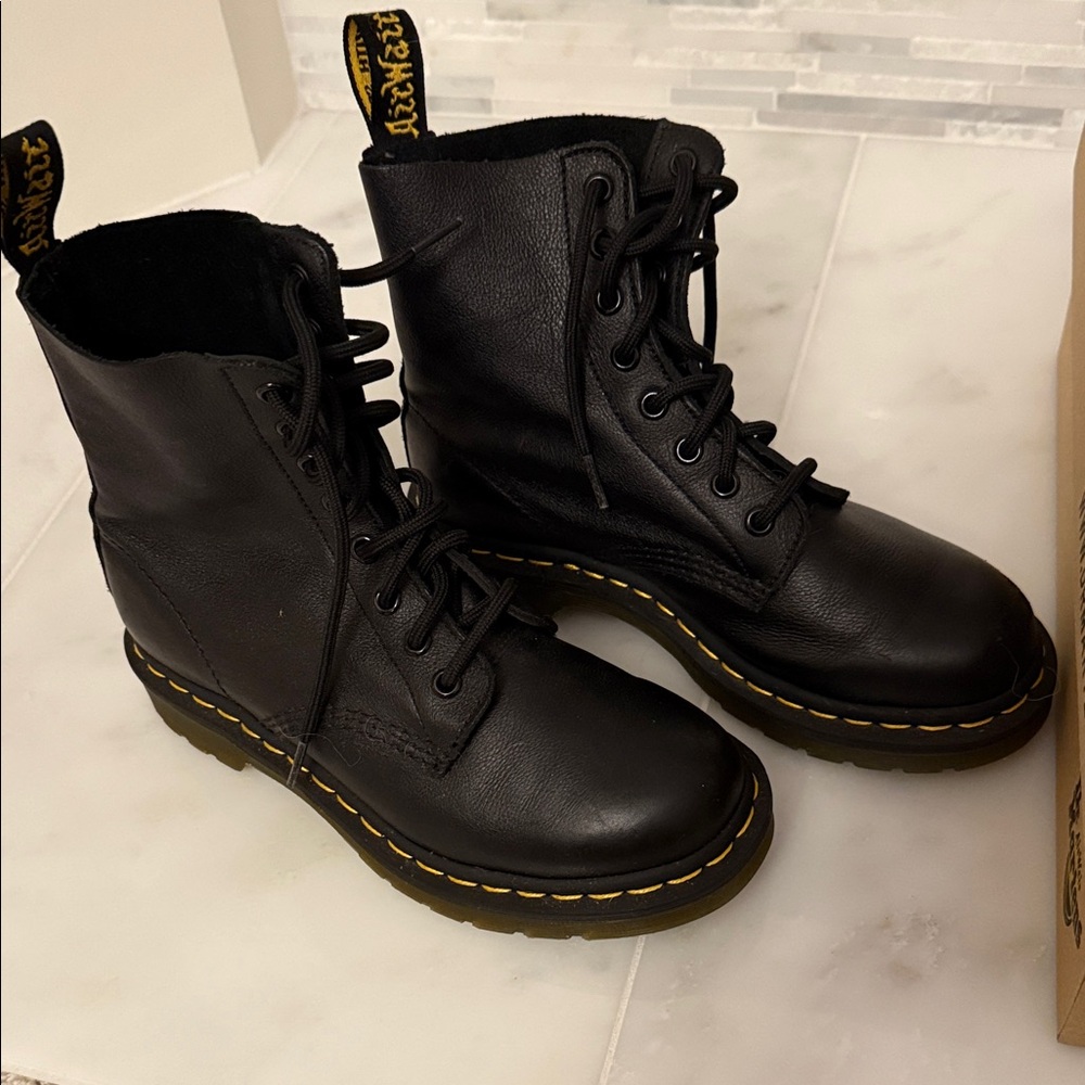 Dr. Martens 1460 Pascal Boots - Black